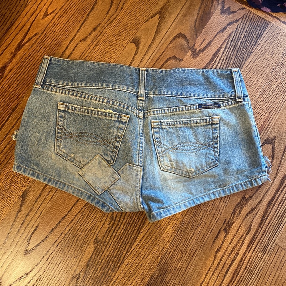 A&F Short denim patchwork shorts- vintage - Picture 2 of 7